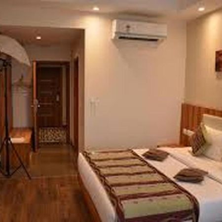 Hotel Le Roi Raipur At Raipur Railway Station Kültér fotó