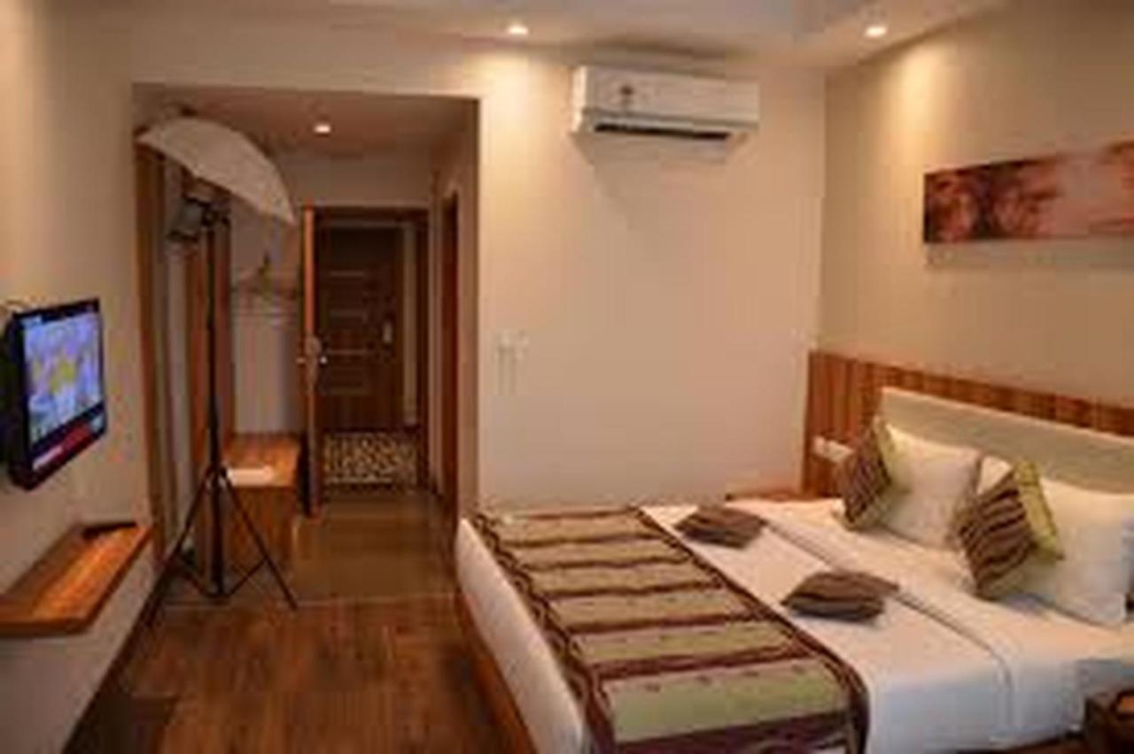 Hotel Le Roi Raipur At Raipur Railway Station Kültér fotó