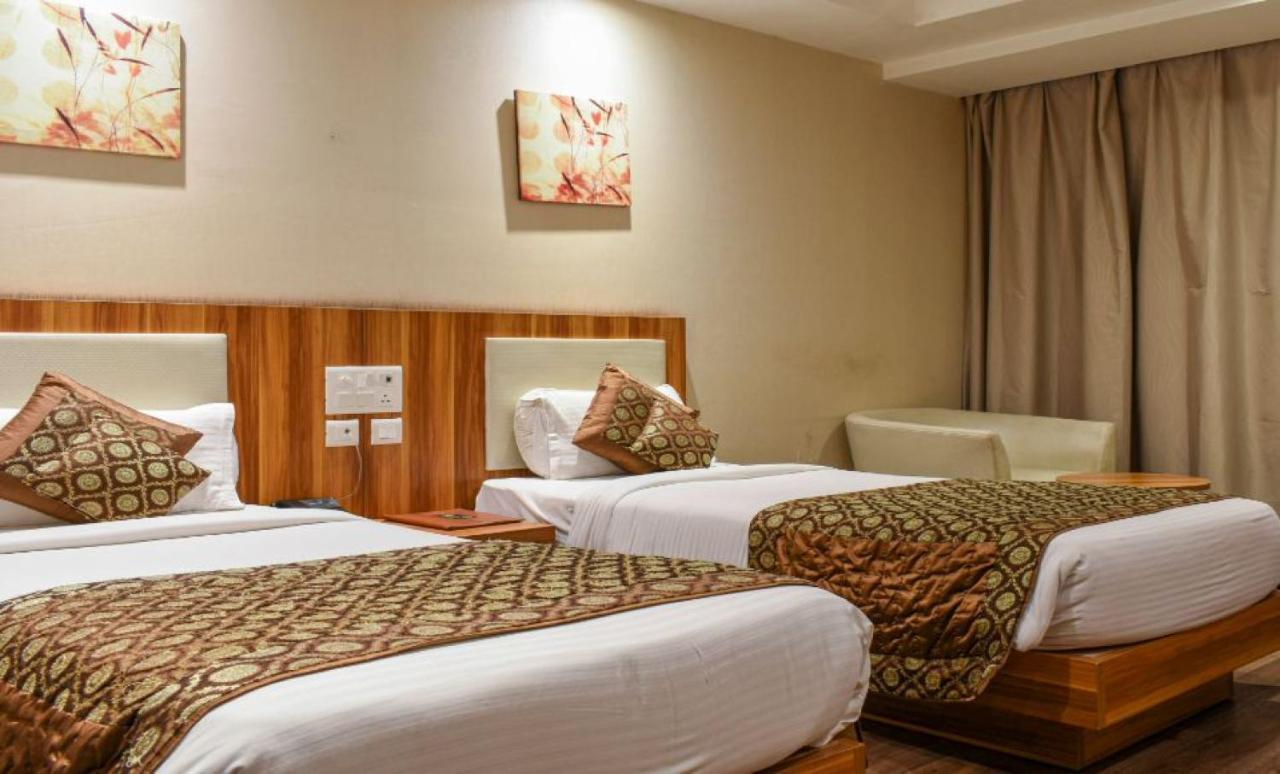 Hotel Le Roi Raipur At Raipur Railway Station Kültér fotó