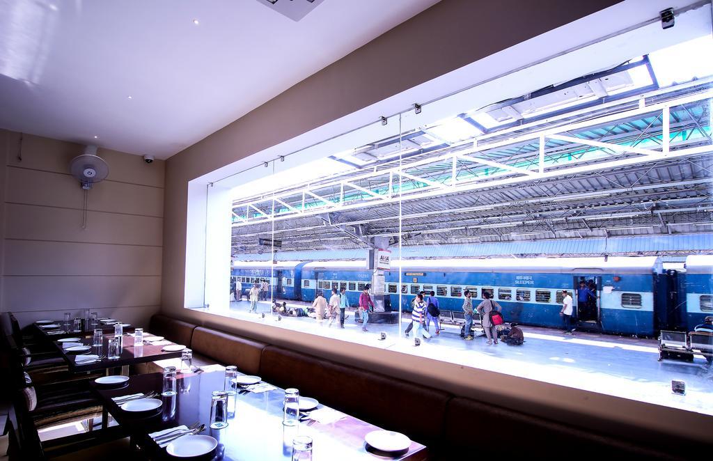 Hotel Le Roi Raipur At Raipur Railway Station Kültér fotó