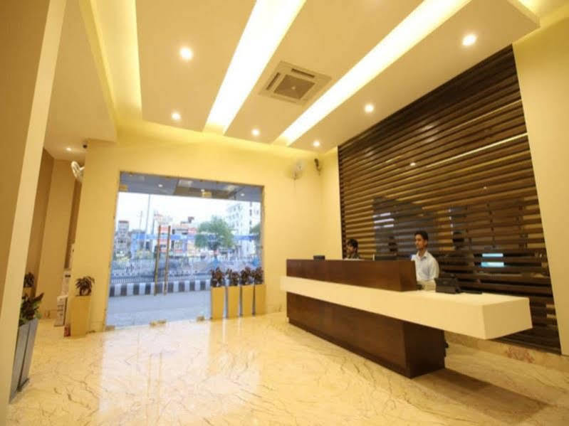 Hotel Le Roi Raipur At Raipur Railway Station Kültér fotó