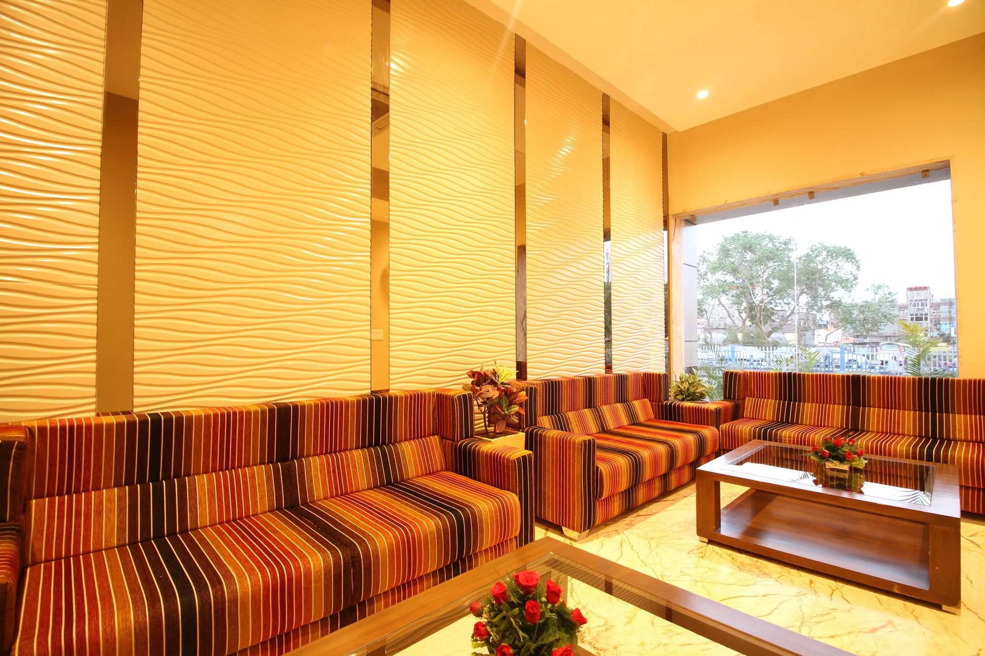 Hotel Le Roi Raipur At Raipur Railway Station Kültér fotó