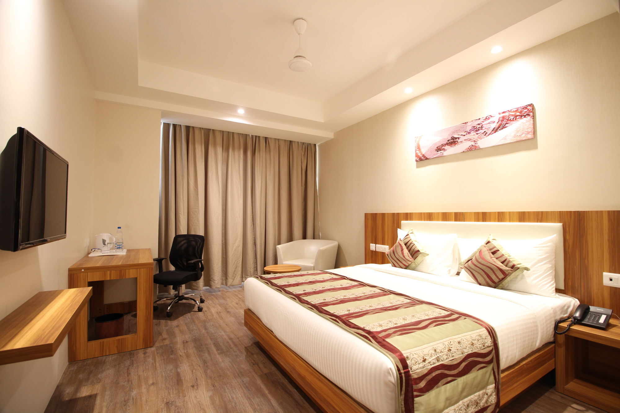 Hotel Le Roi Raipur At Raipur Railway Station Kültér fotó